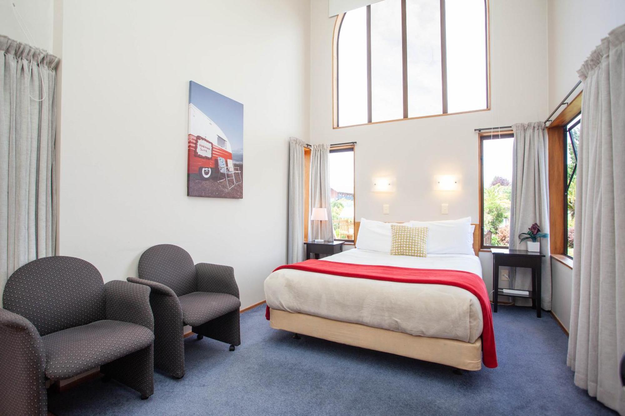 Cascades Lakefront Motel Lago Lago Taupo Habitación foto A room at the hotel